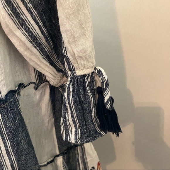 5/$20 Knox Rose boho hippie linen blend flowy top, M - Picture 4 of 10